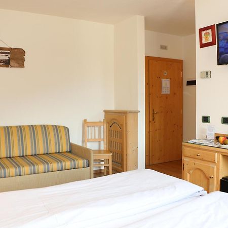 Hotel "La Suisse" Livigno Kültér fotó