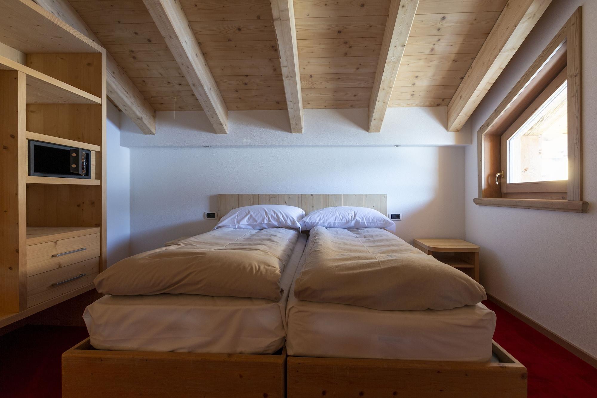 Hotel "La Suisse" Livigno Kültér fotó