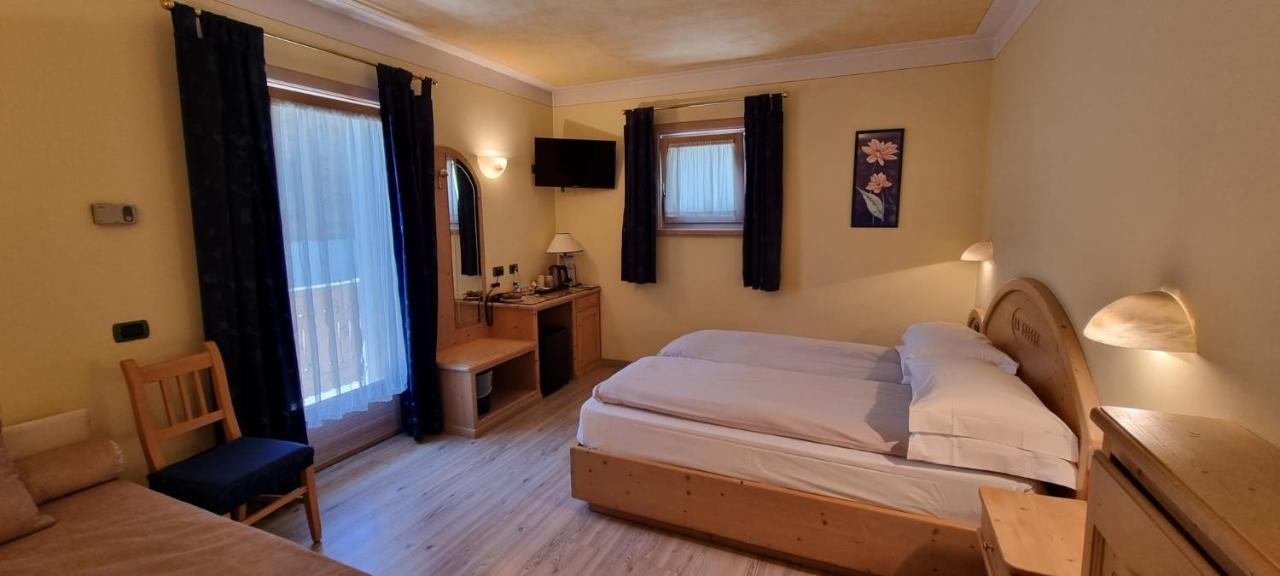 Hotel "La Suisse" Livigno Kültér fotó
