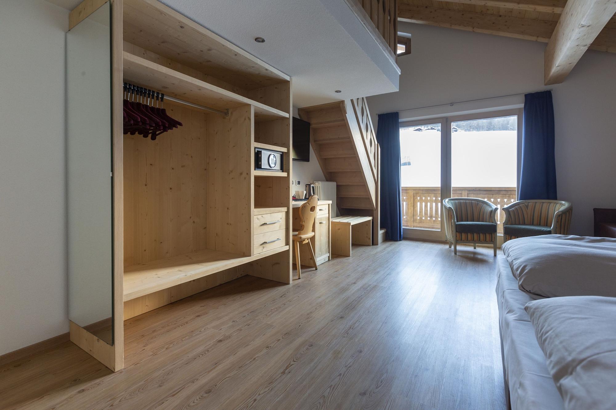 Hotel "La Suisse" Livigno Kültér fotó