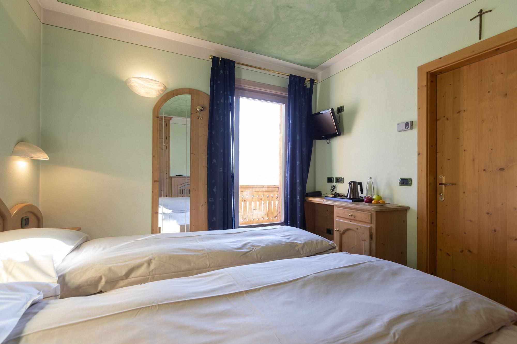 Hotel "La Suisse" Livigno Kültér fotó