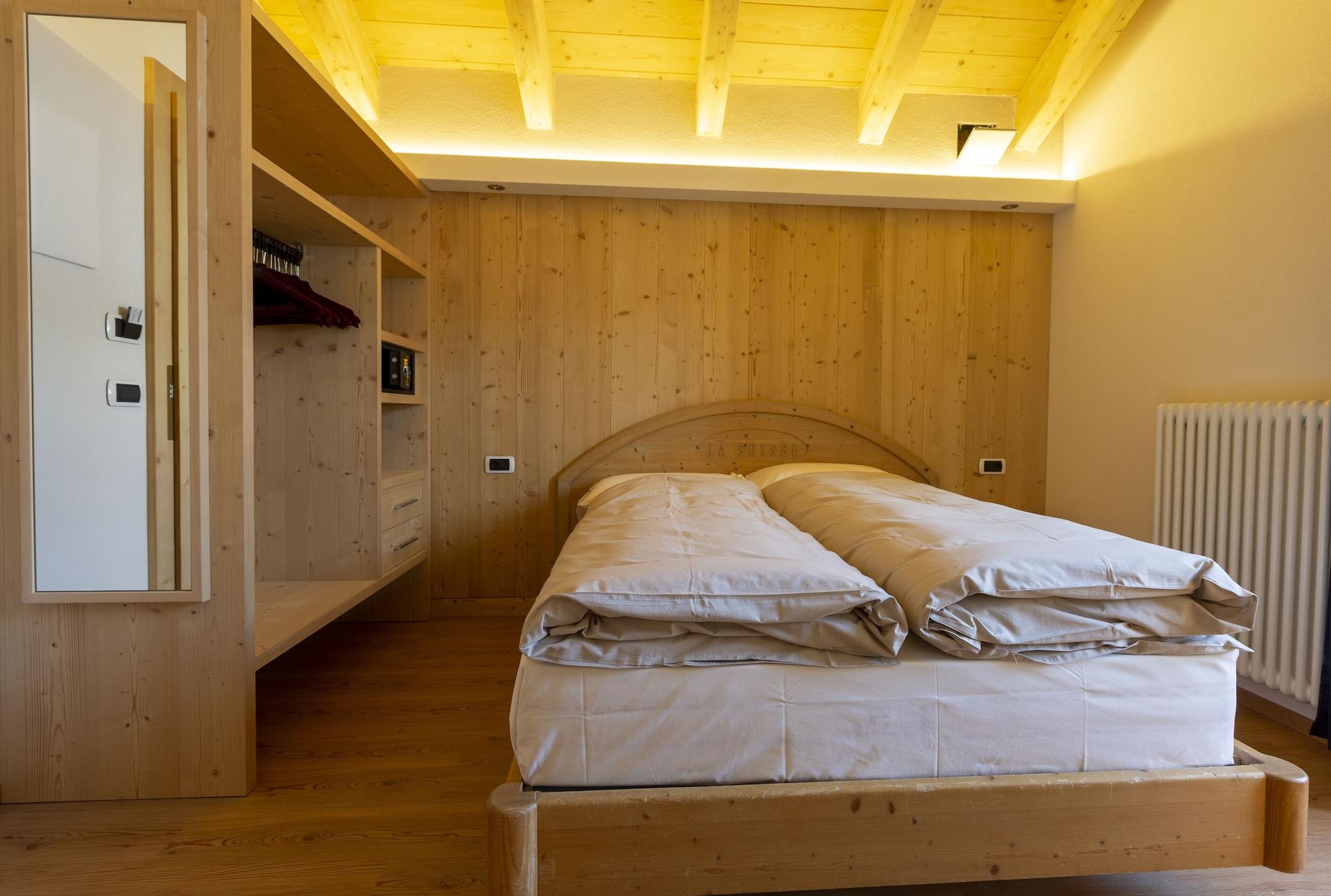 Hotel "La Suisse" Livigno Kültér fotó