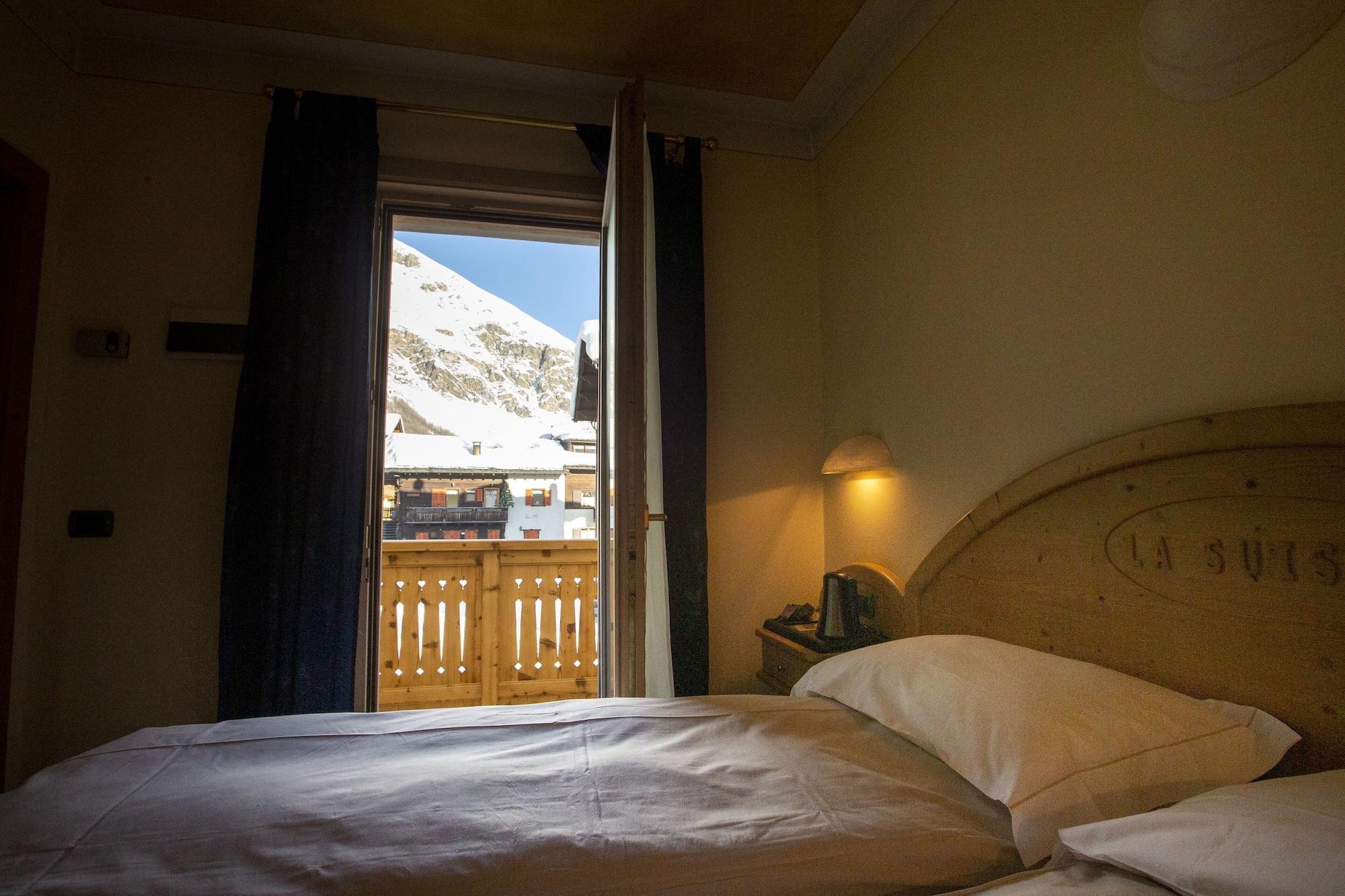 Hotel "La Suisse" Livigno Kültér fotó