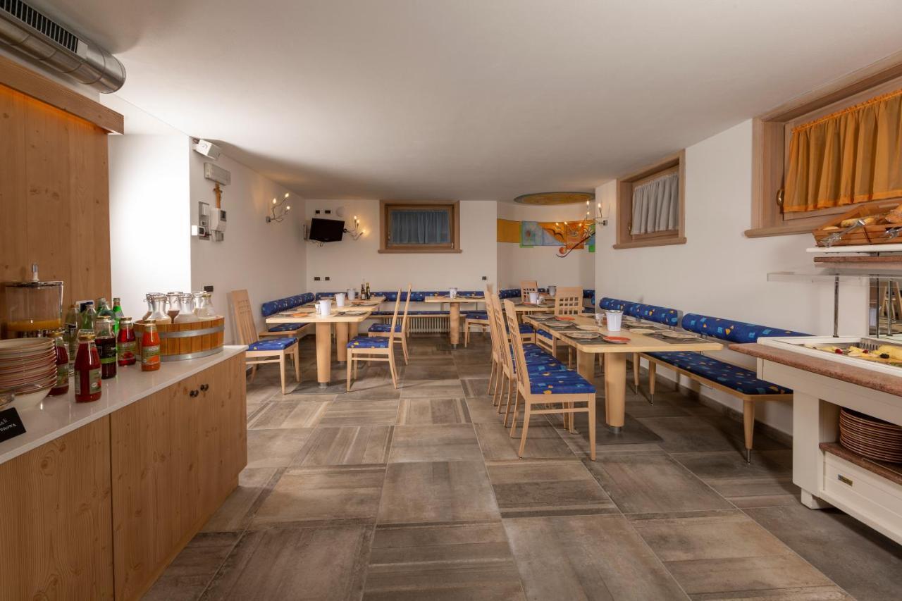 Hotel "La Suisse" Livigno Kültér fotó