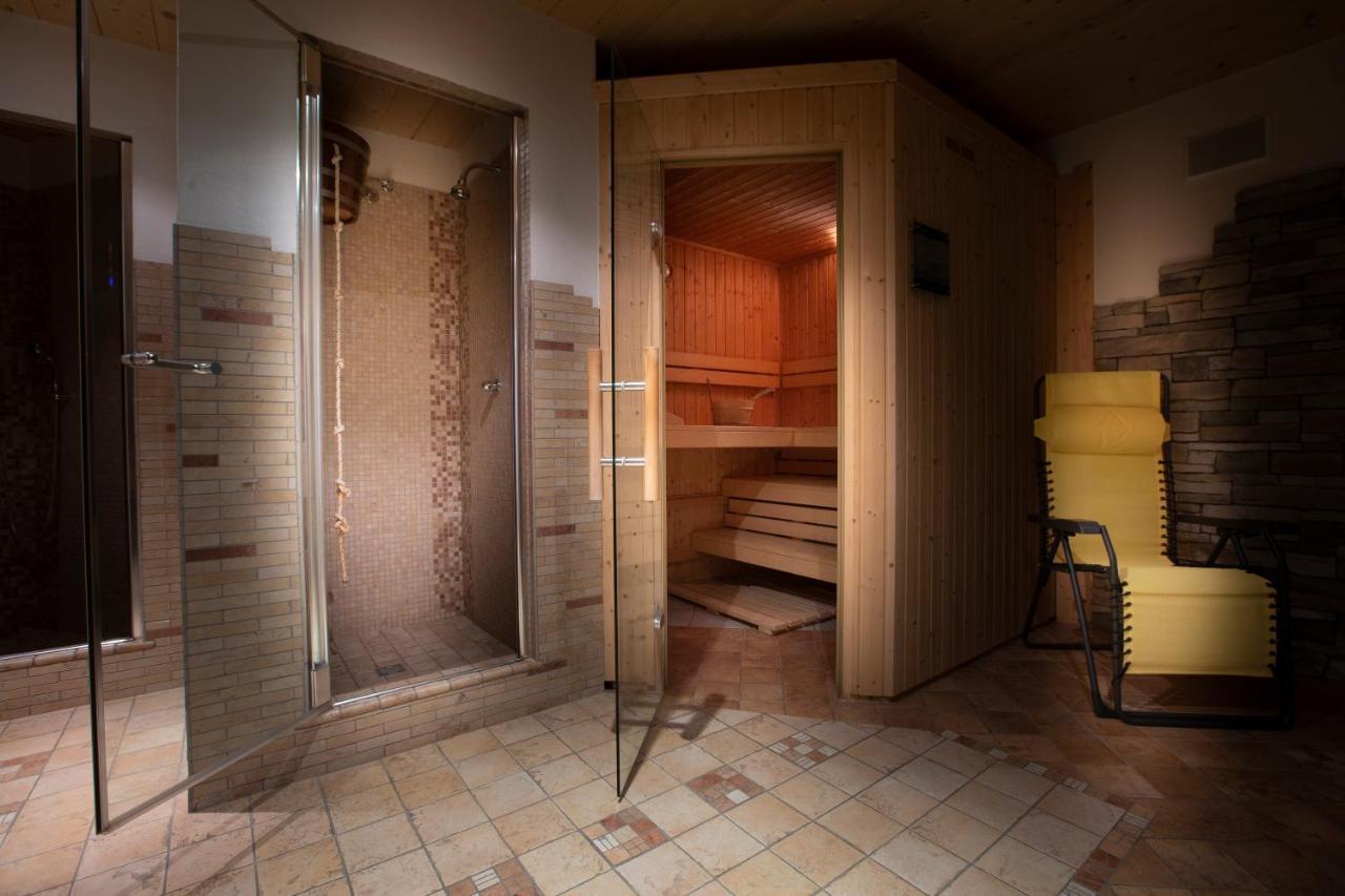 Hotel "La Suisse" Livigno Kültér fotó