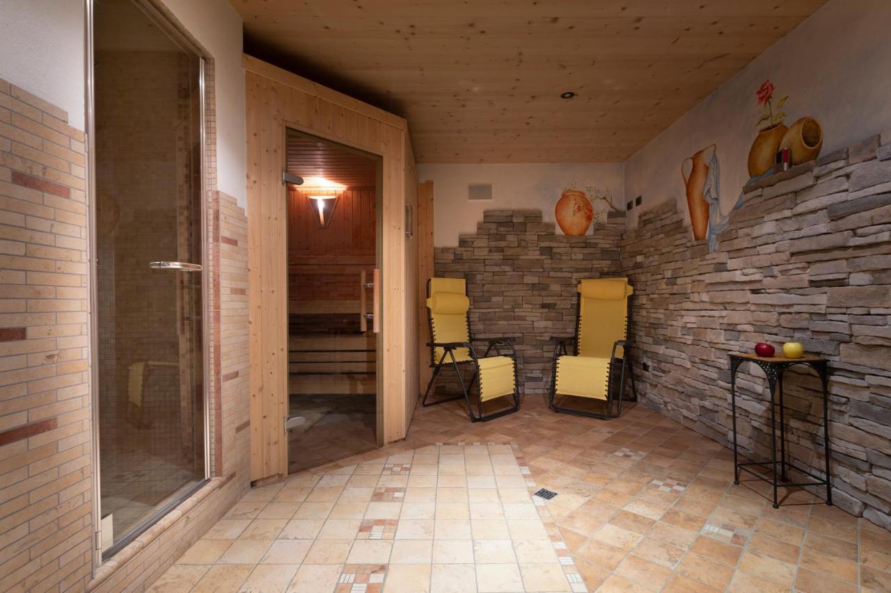 Hotel "La Suisse" Livigno Kültér fotó