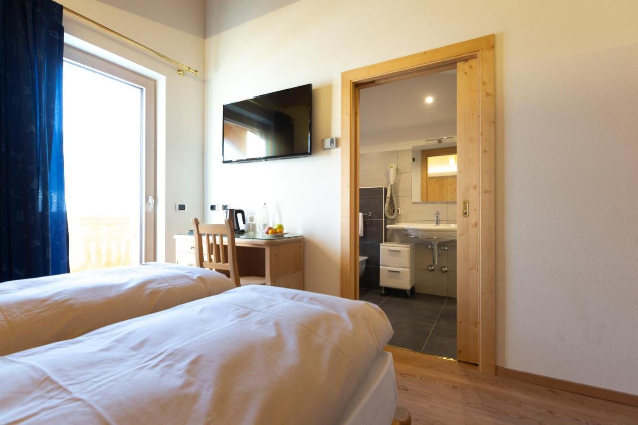 Hotel "La Suisse" Livigno Kültér fotó