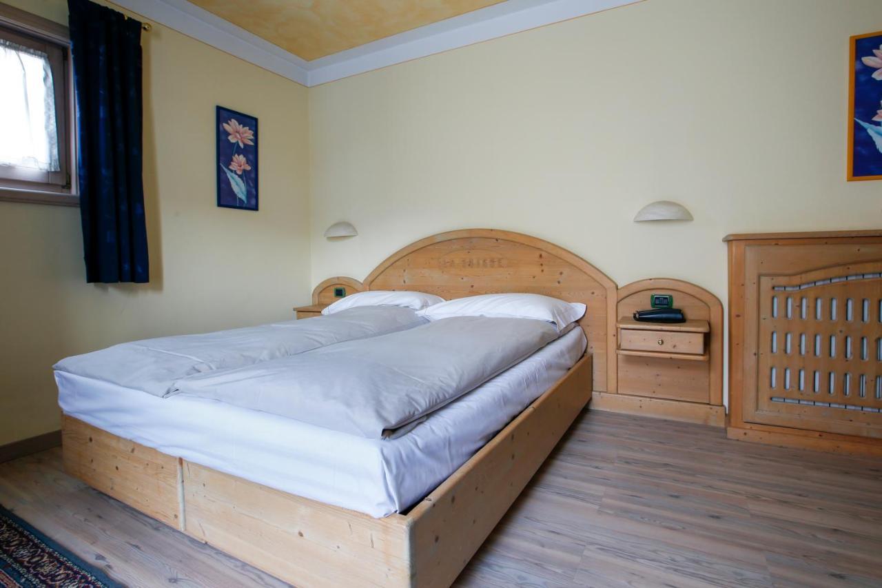 Hotel "La Suisse" Livigno Kültér fotó